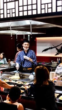 Koji Teppan Yaki, une restaurant japonais authentique près de l’Hôtel Moderniste