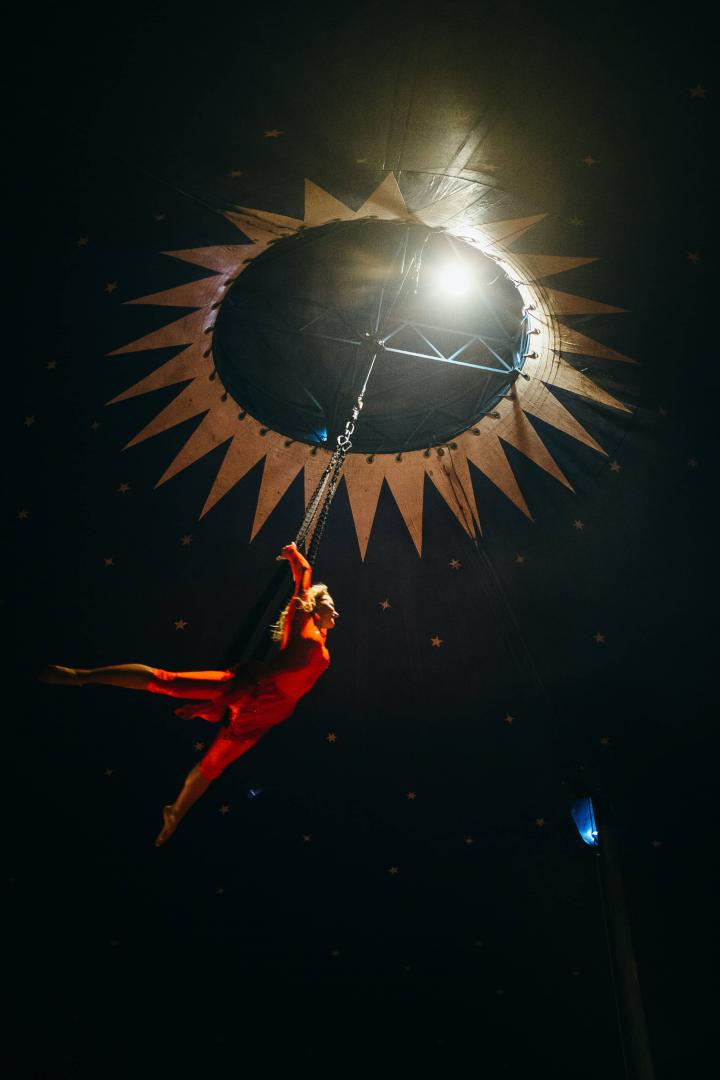Les Folies Gruss, the brand-new equestrian and aerial show to see with your family