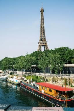 Francette, un restaurant français avec vue sur la Tour Eiffel