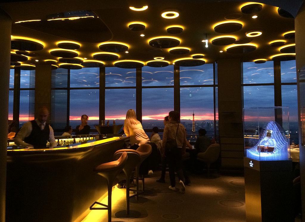 Le Ciel de Paris, the unmissable restaurant in the Montparnasse Tower