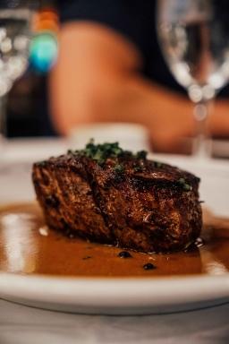 La Petite Auberge Restaurant in Paris 15
